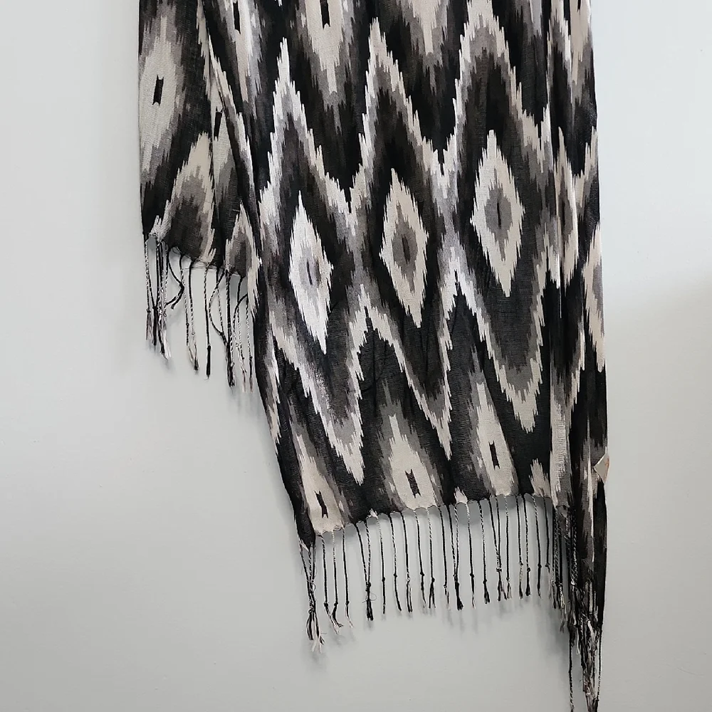 Pashmina Silk Black and White Pattern Wrap Scarf